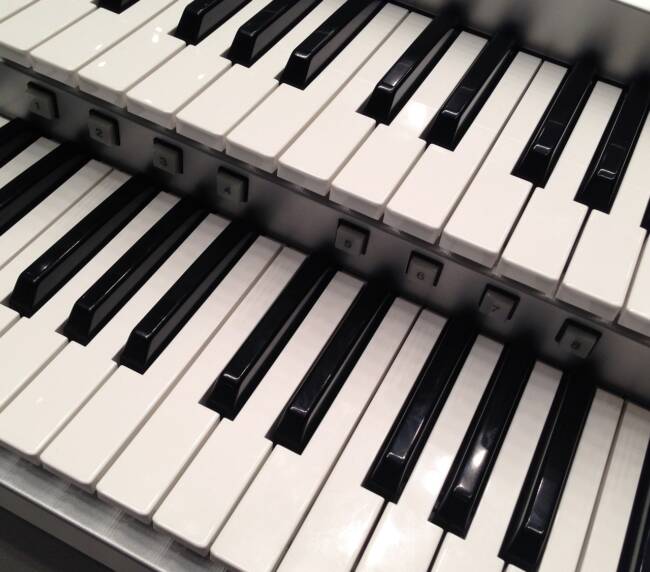 orgel met voetpedalen, orgel, orgelspel