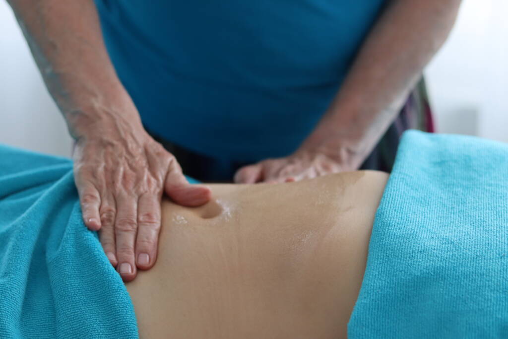 lomi Lomi massage 3 buikmassage lomi lomi massage, massage van de buik